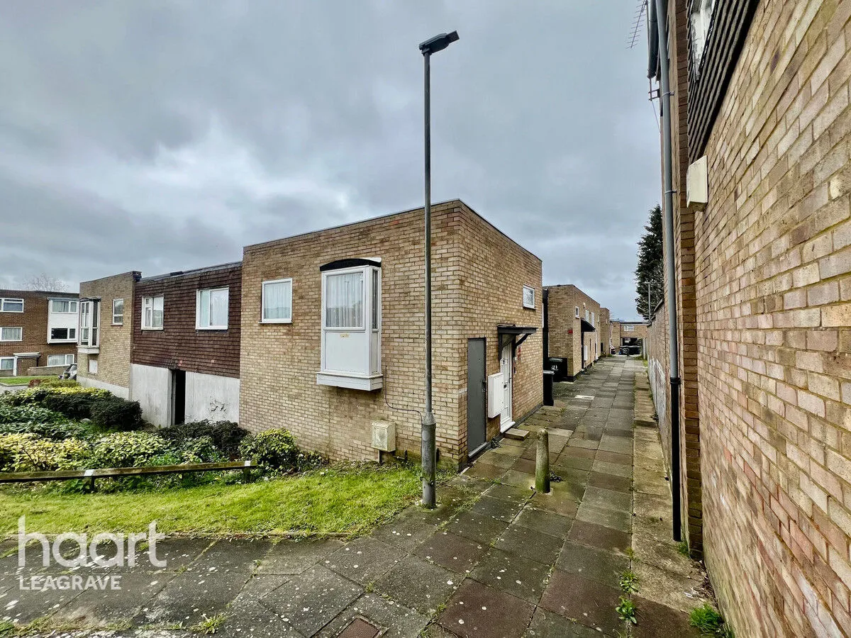 2 bed flat for sale, Brussels Way, Luton, LU3