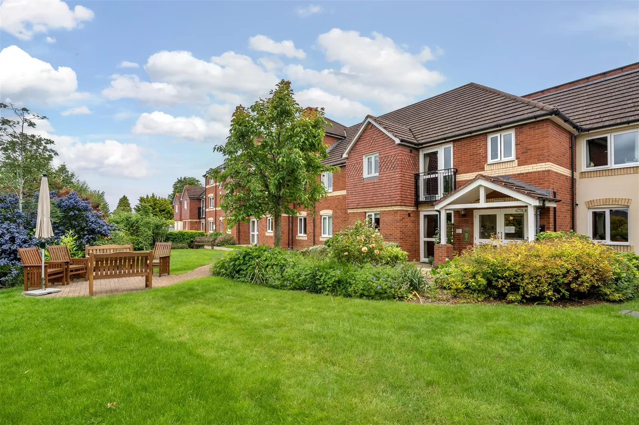 2 bed flat for sale, Heathville Road, Gloucester, GL1