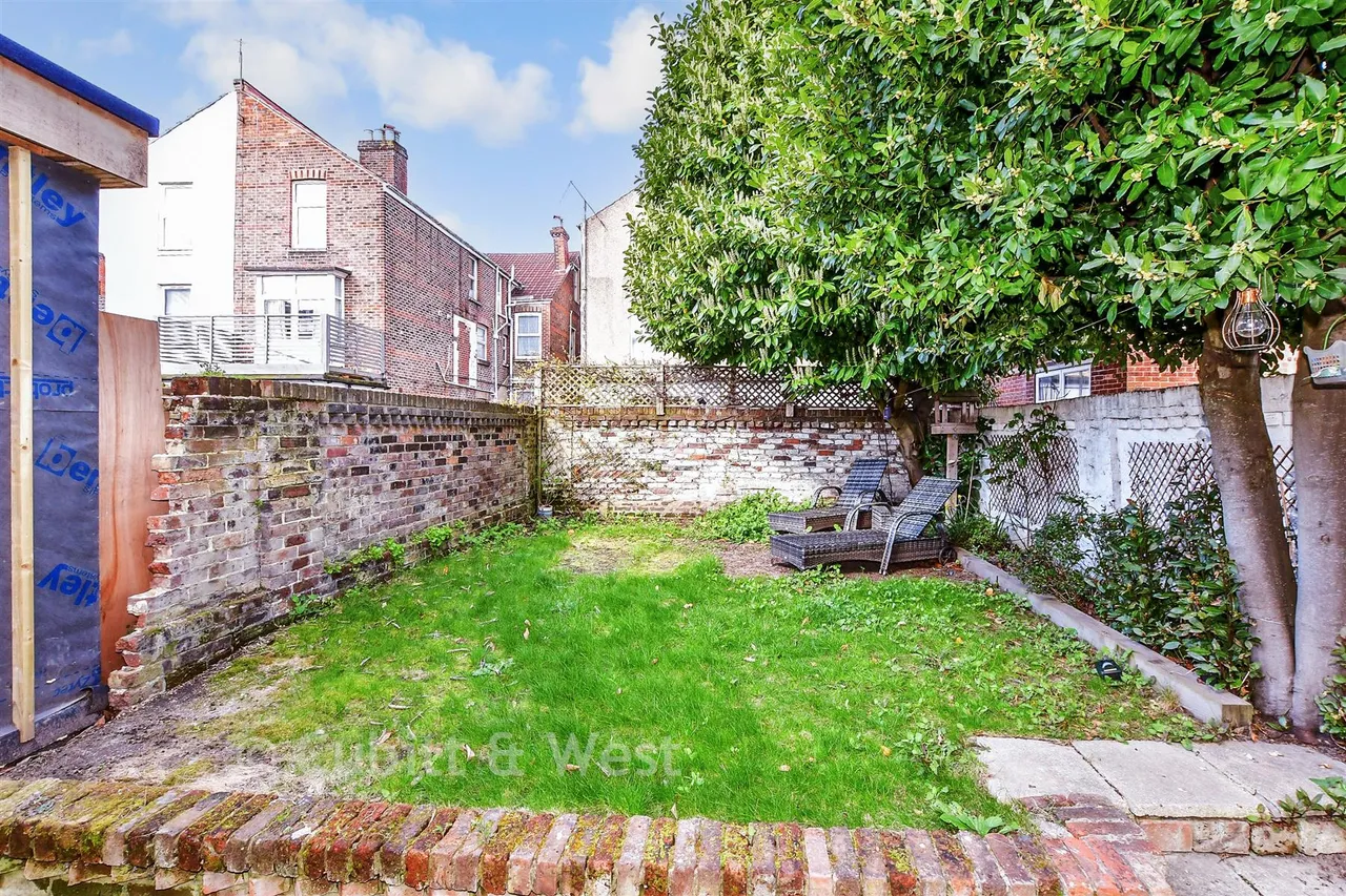 Taswell Road, Southsea, PO5, photo 14