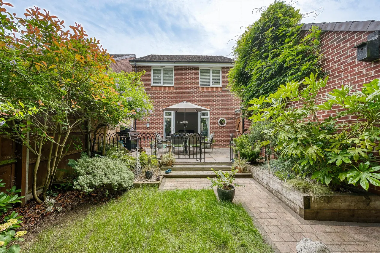 Palisade Close, Newport, TF10, photo 22
