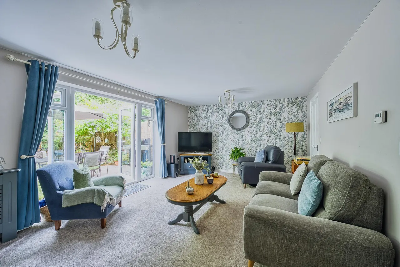 Palisade Close, Newport, TF10, photo 3