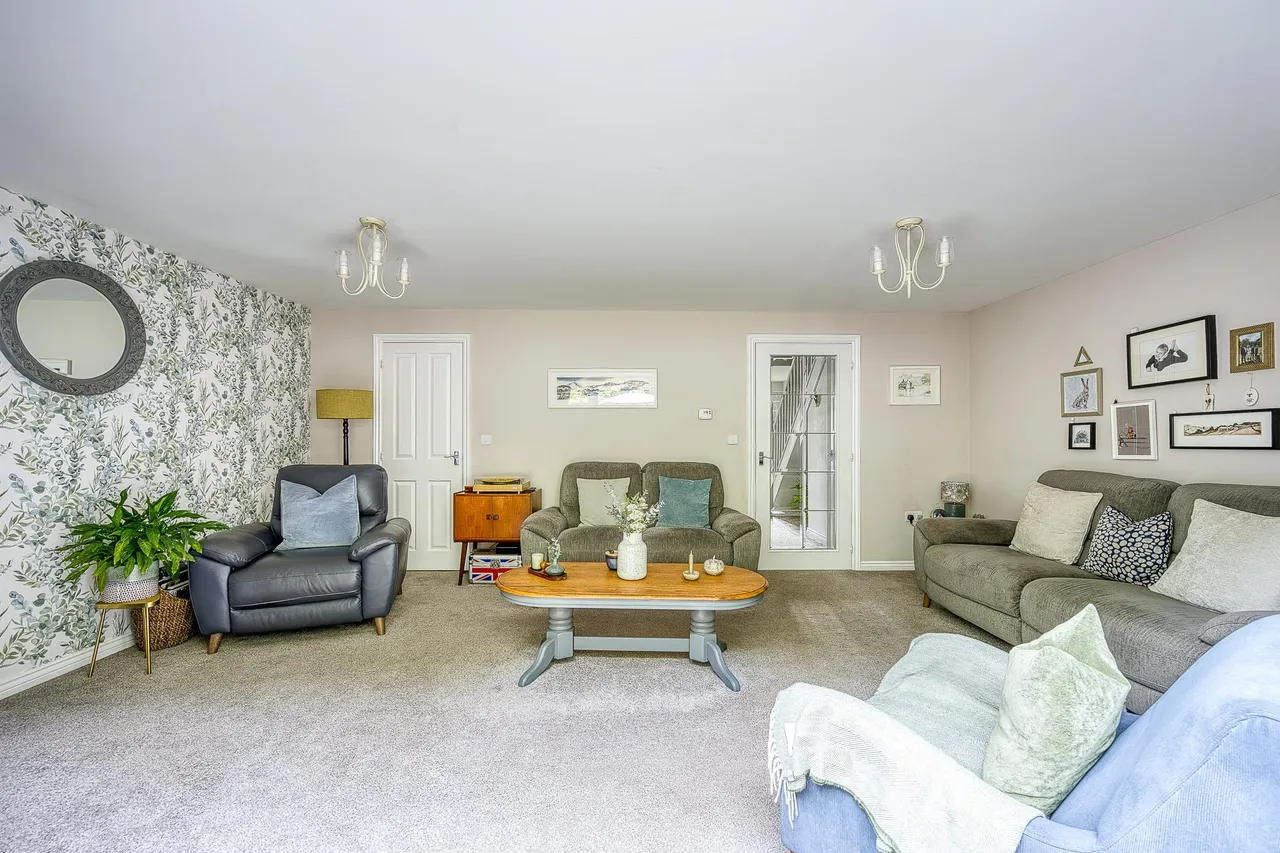 Palisade Close, Newport, TF10, photo 8