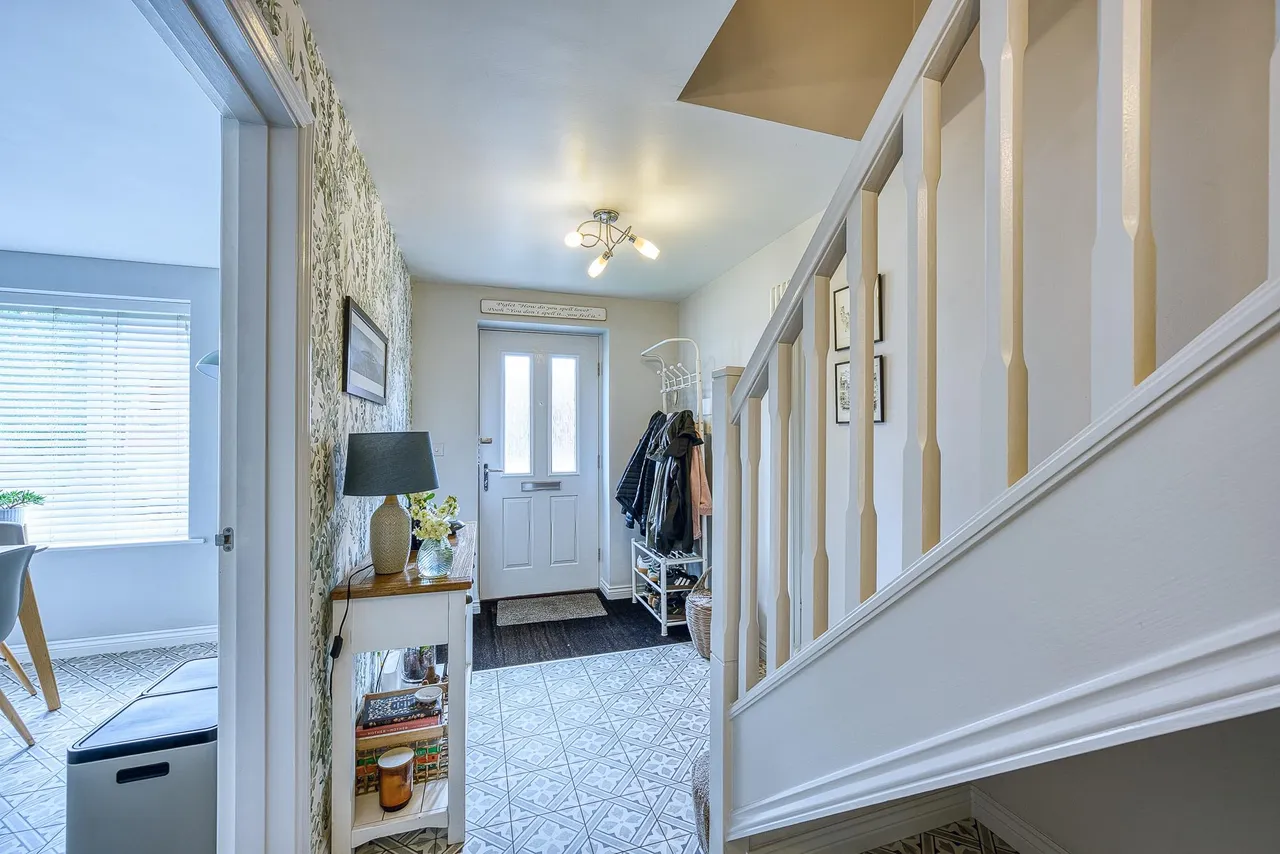 Palisade Close, Newport, TF10, photo 10