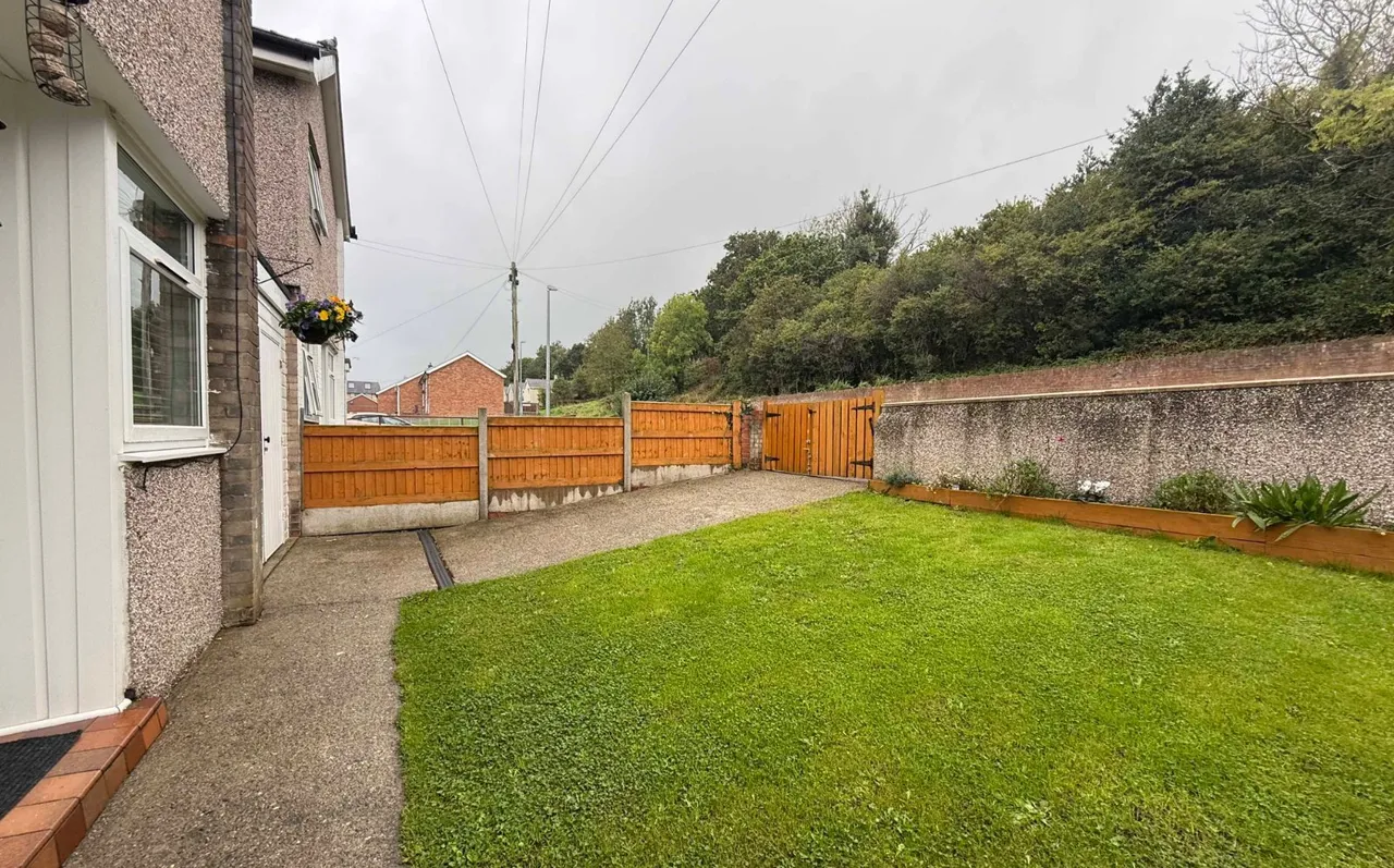 Llwyn Hudol, Bangor, LL57, photo 5