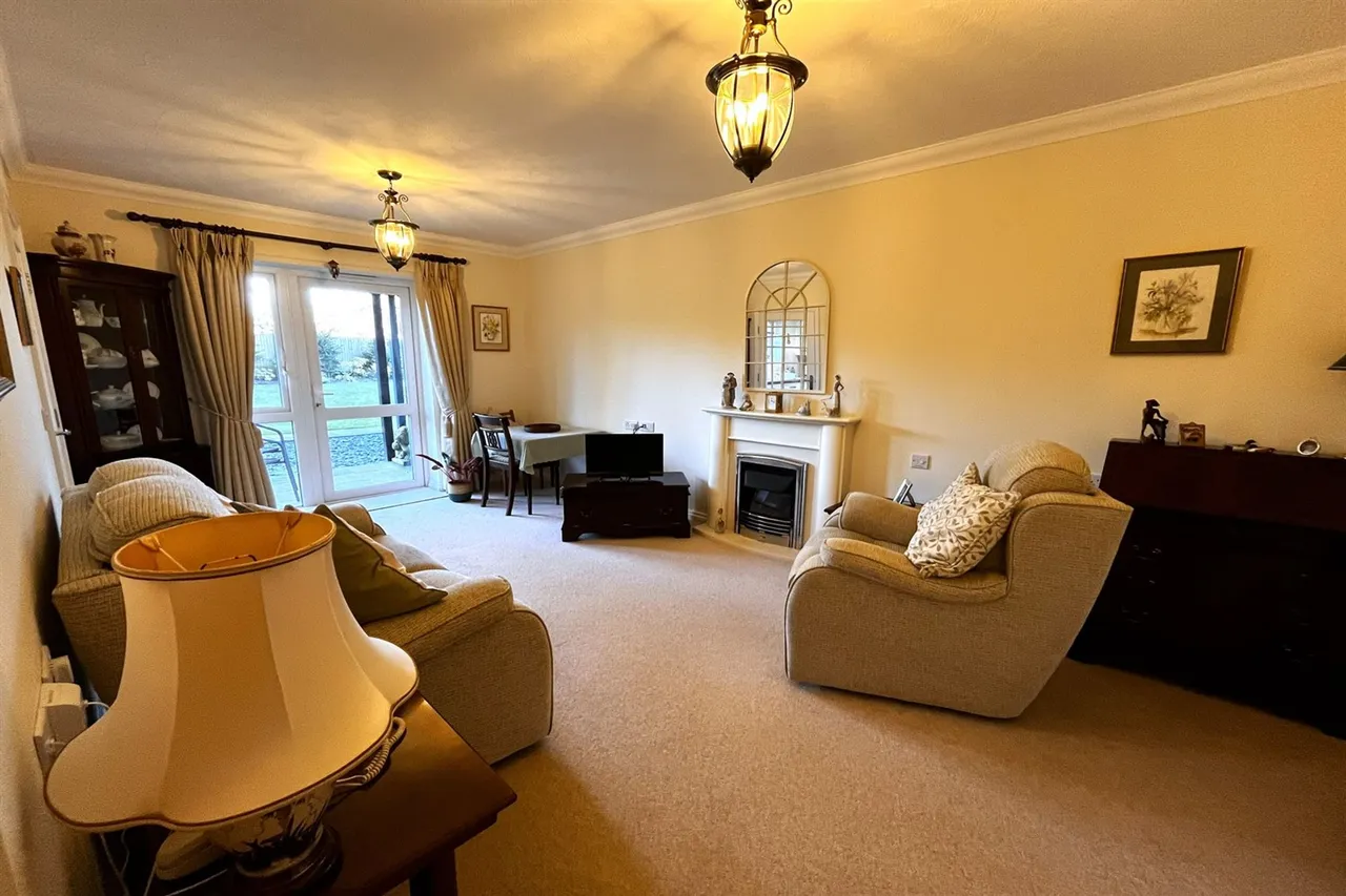 St. Johns Lodge, Altrincham, photo 4