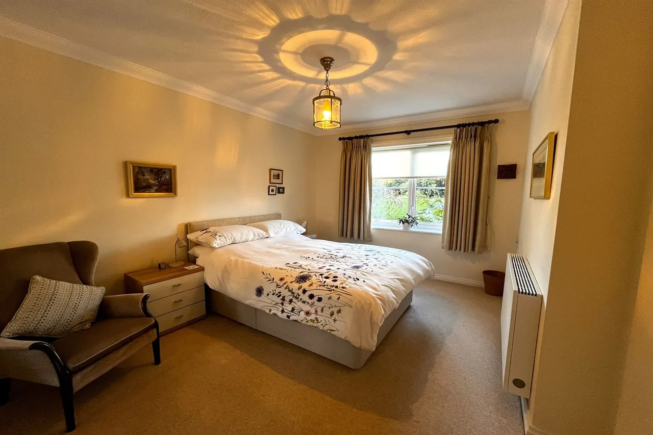 St. Johns Lodge, Altrincham, photo 7