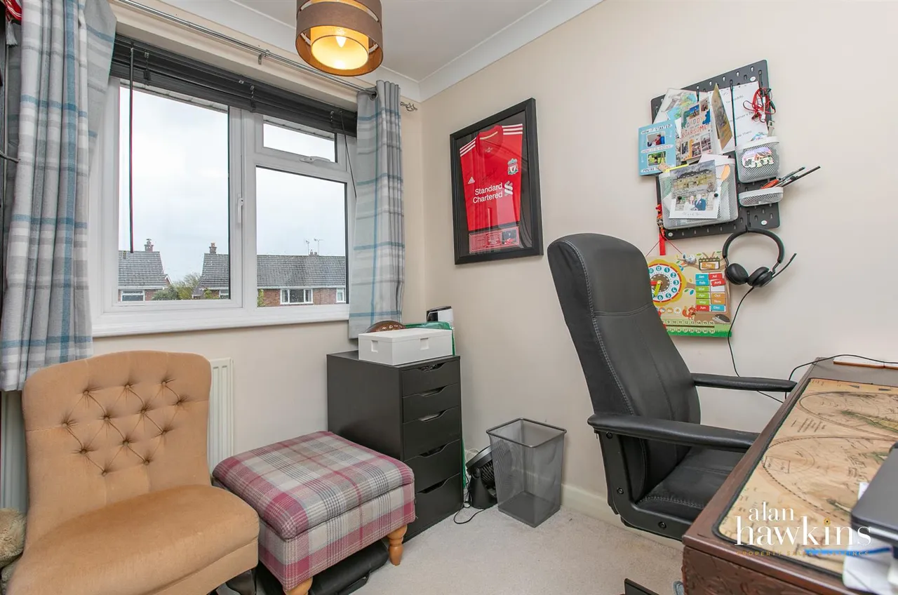 Goughs Way, Royal Wootton Bassett, photo 12