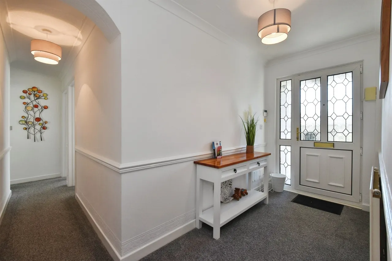 Lakeside Gardens, Merthyr Tydfil, CF48, photo 2