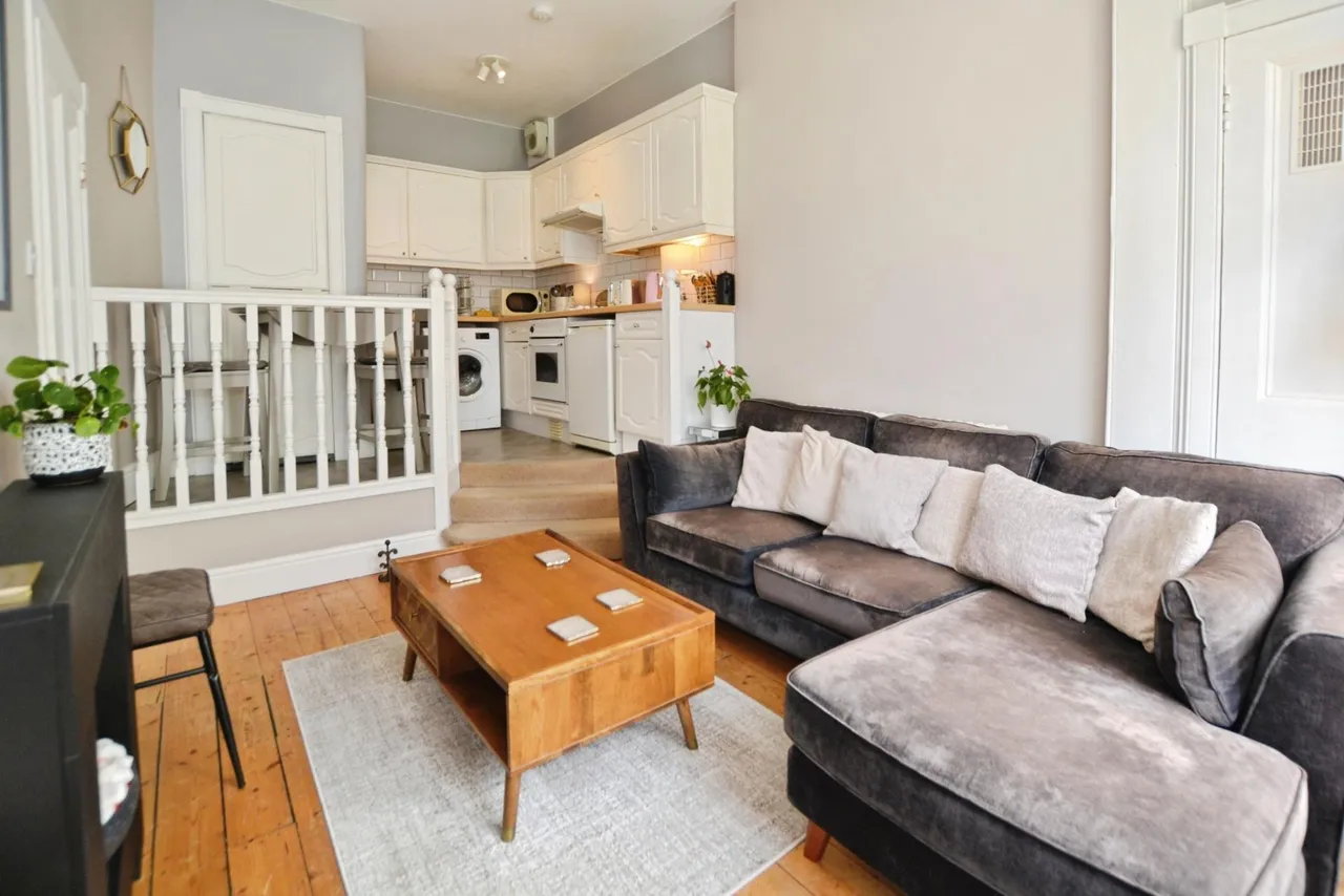 Comely Bank Row, Stockbridge, EH4, photo 3