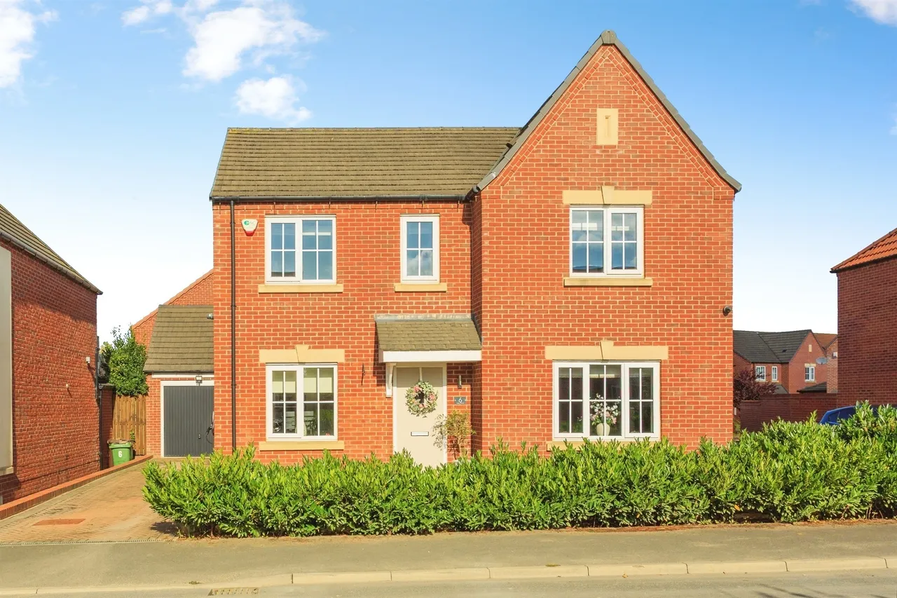 4 bed house for sale — Ruby Street, WAKEFIELD