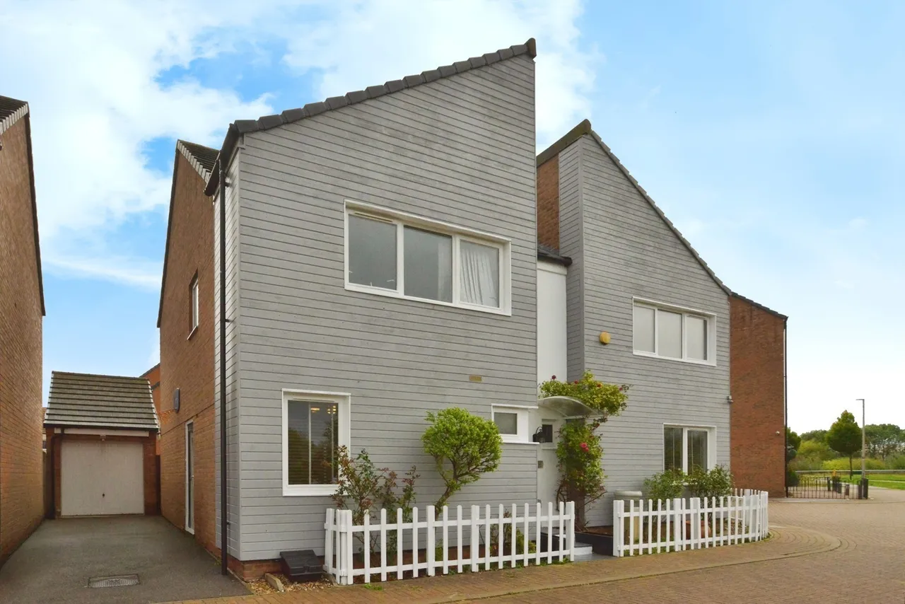 Southwold Crescent, Broughton, MK10, photo 10