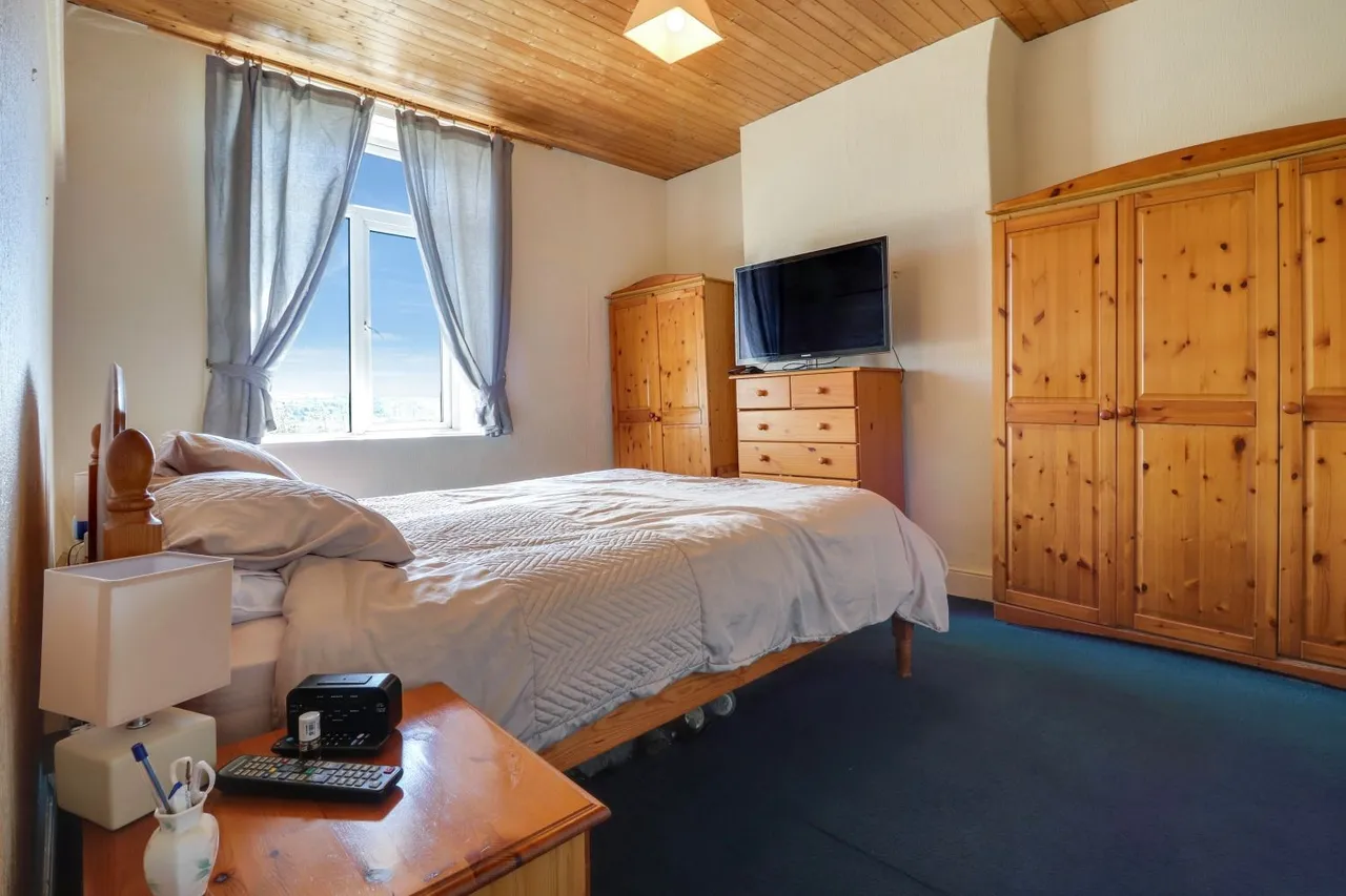 James Street, Golcar, HD7, photo 7