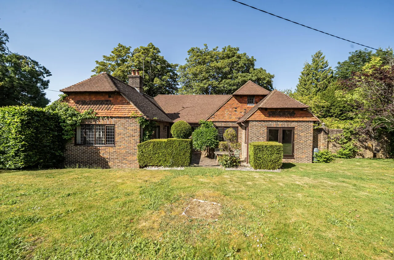 3 bed house for sale — Church Lane, Danehill, Haywards Heath, East Sussex, RH17 7EU
