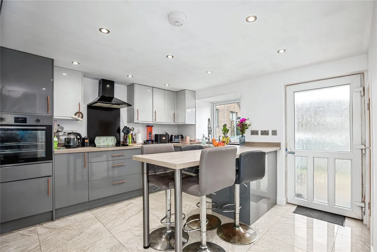 Charles Street, Llandysul, SA44, photo 6