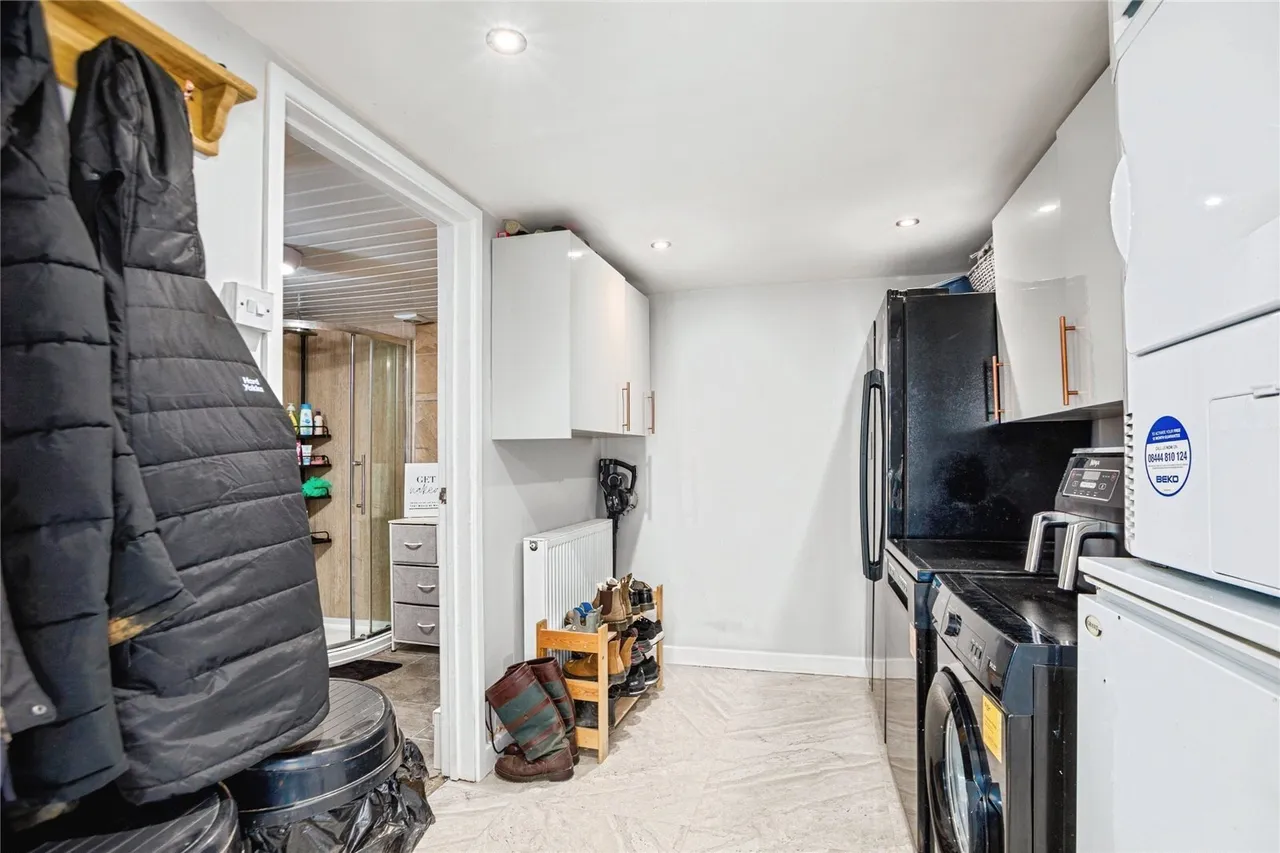 Charles Street, Llandysul, SA44, photo 9