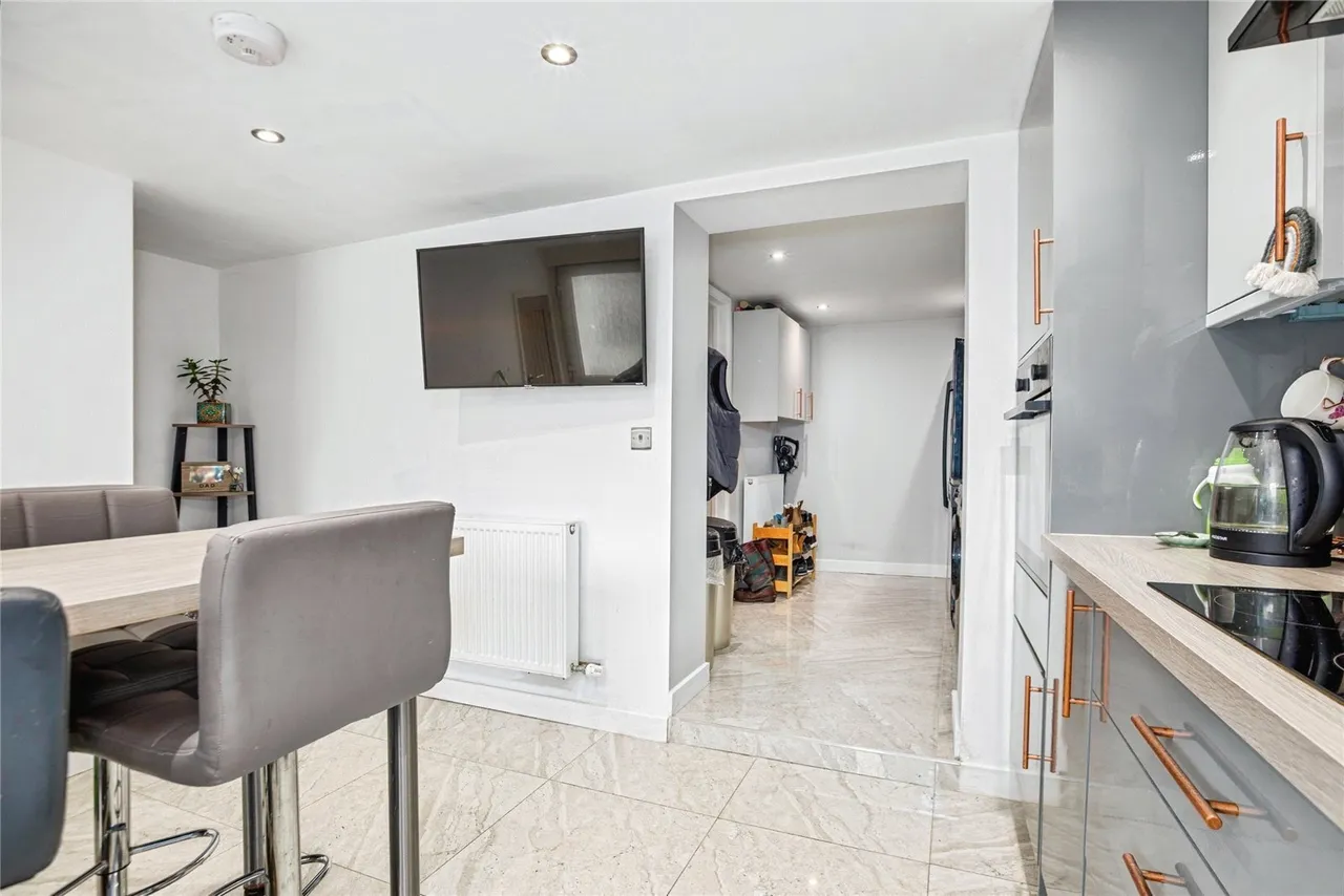 Charles Street, Llandysul, SA44, photo 8