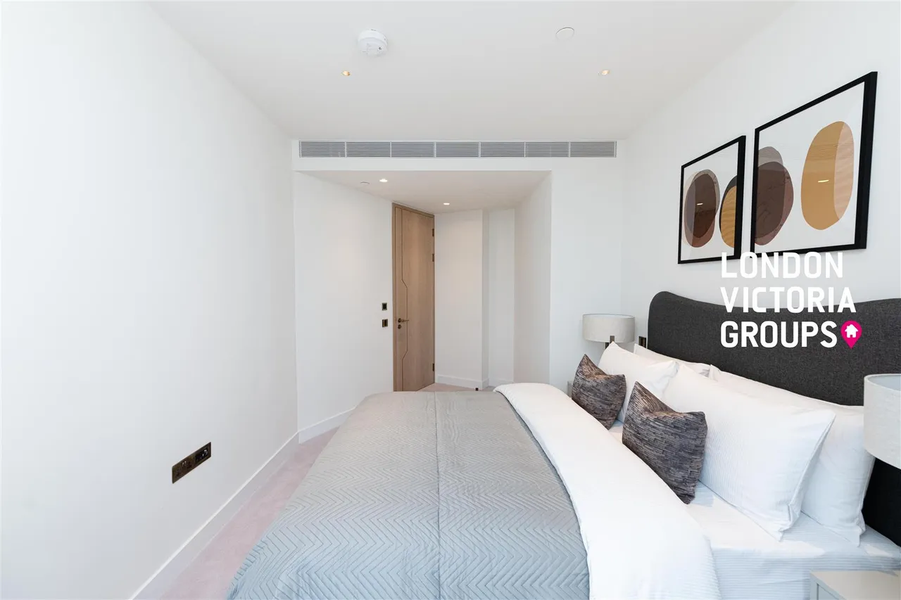 Nine Elms Lane, London, photo 11