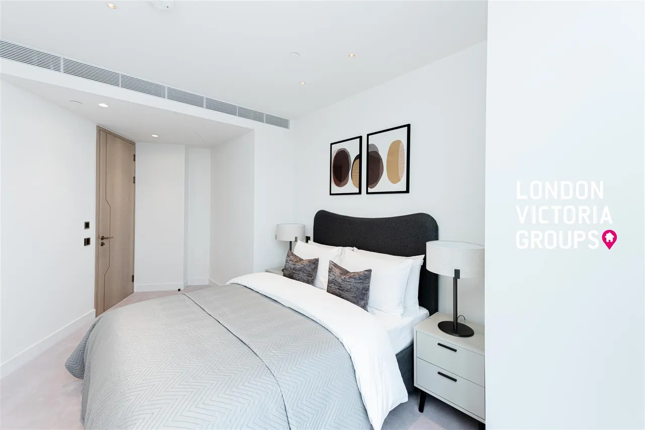 Nine Elms Lane, London, photo 10