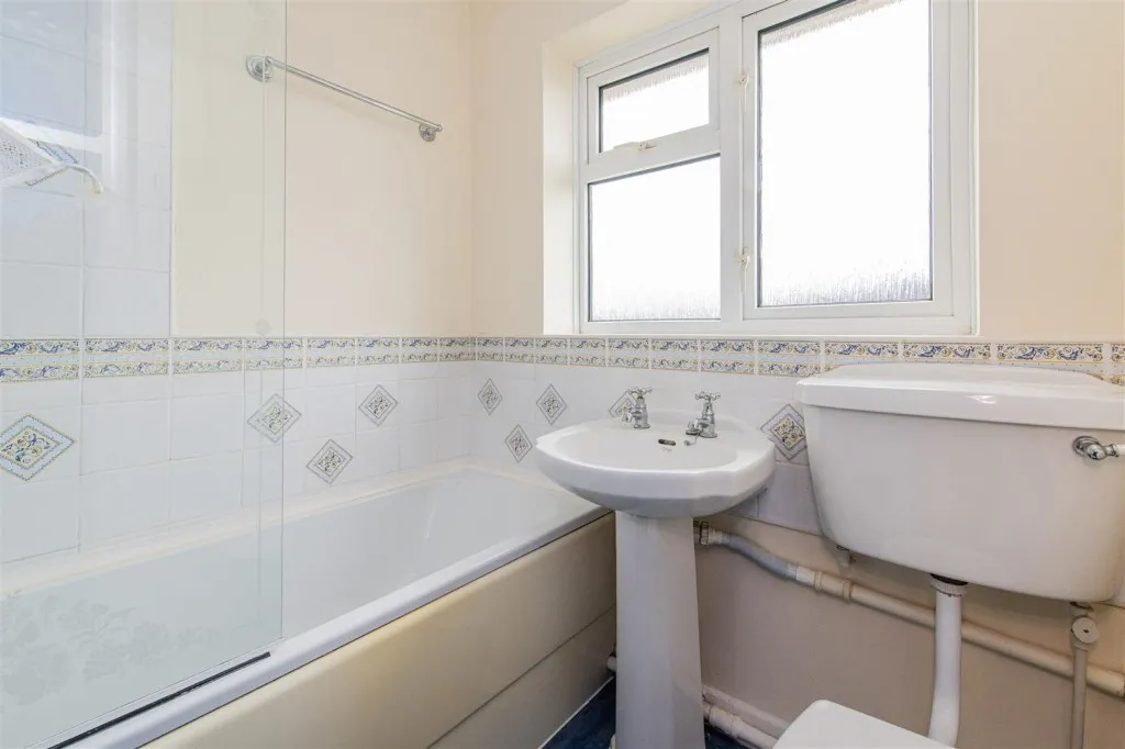 Deeble Road, Kettering, photo 12
