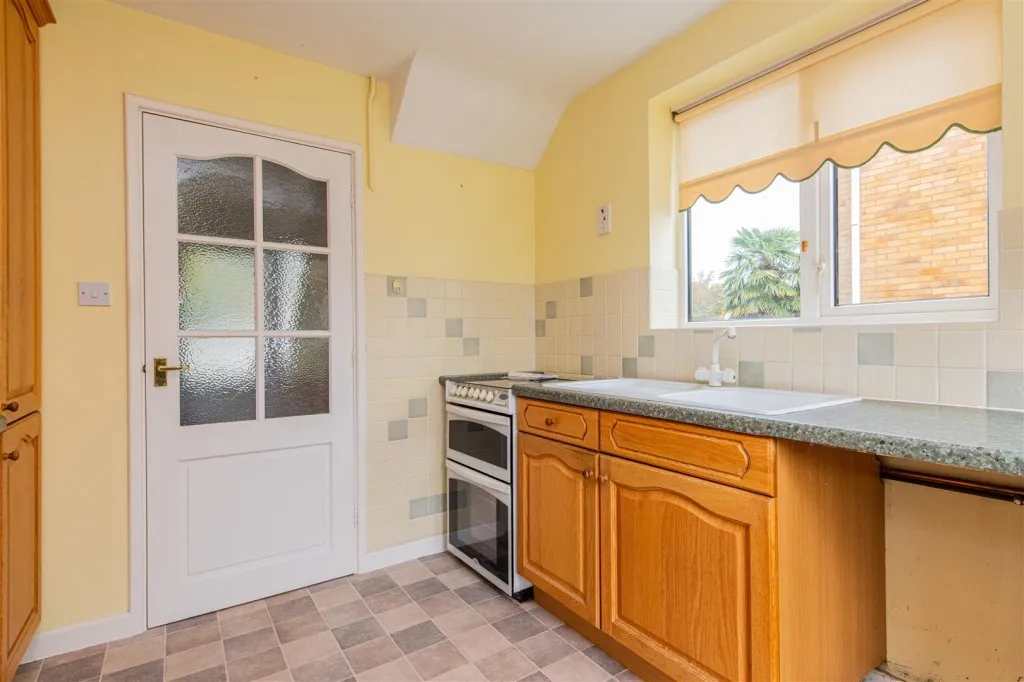 Deeble Road, Kettering, photo 6
