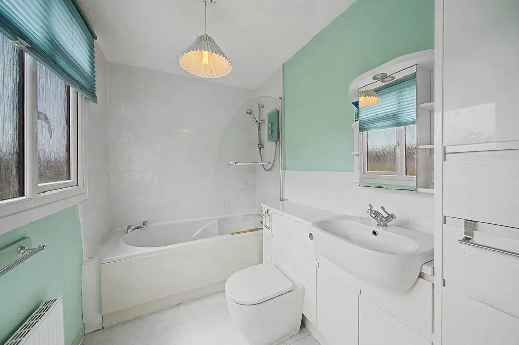 Halifax Road, Littleborough OL15 0HB, photo 22