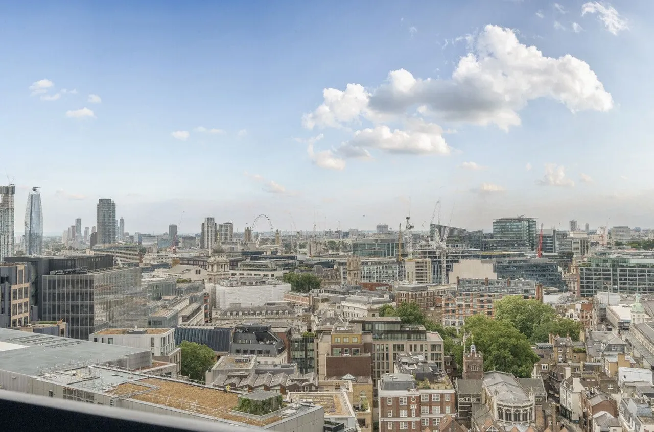 Lauderdale Tower Barbican EC2, photo 4
