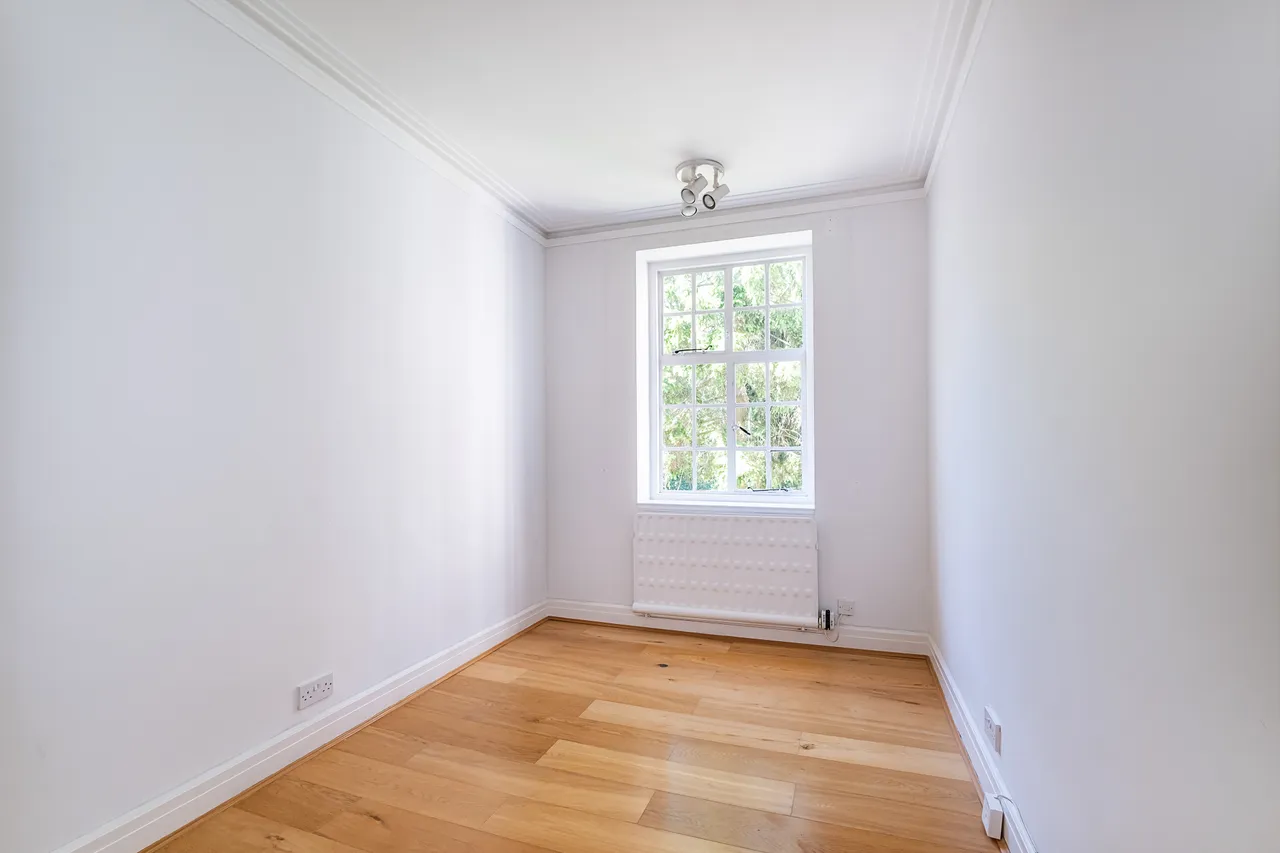 Wildcroft Road, London, SW15, photo 9