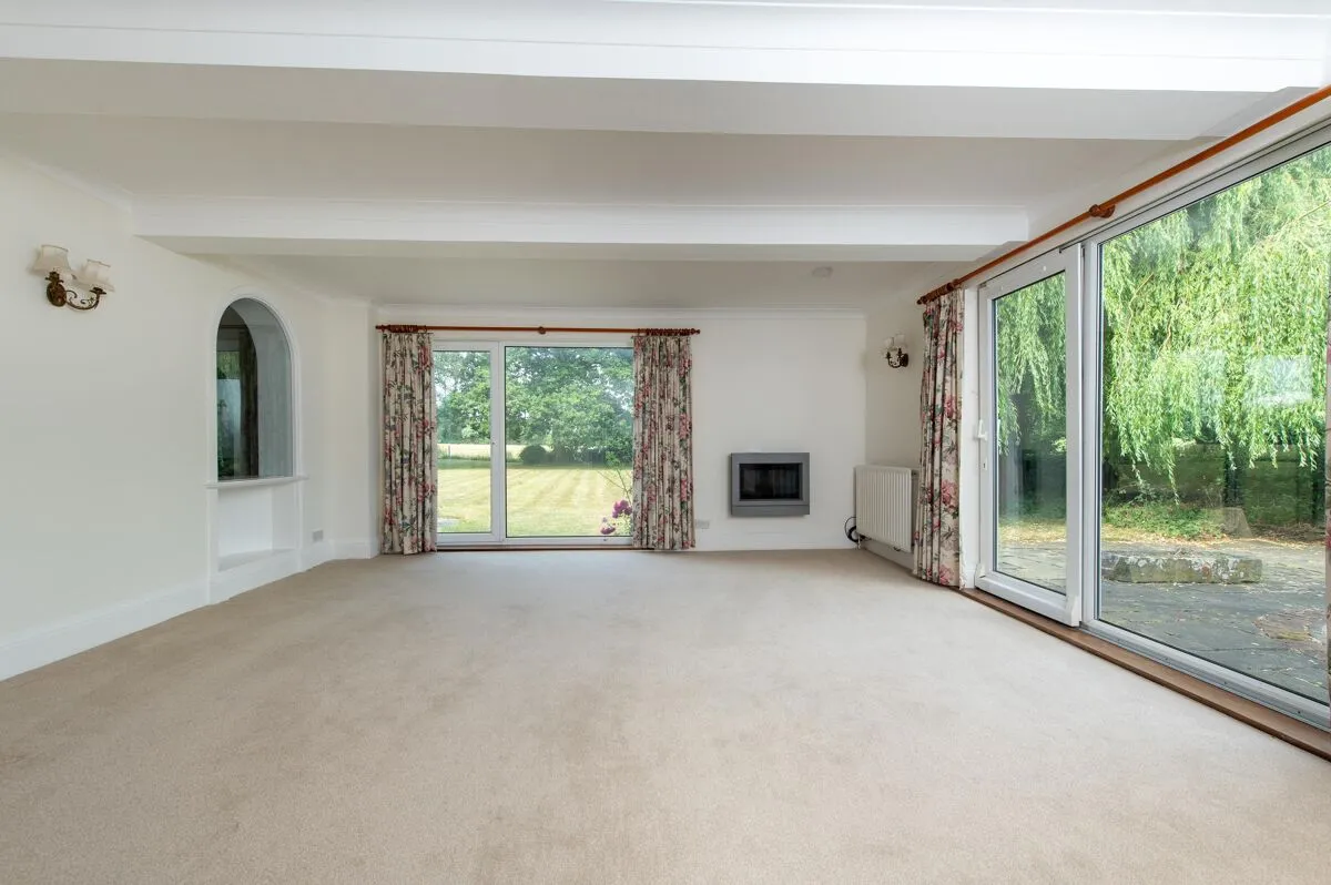 Hurdiss Farmhouse, Hurdiss Estate, CV33, photo 8