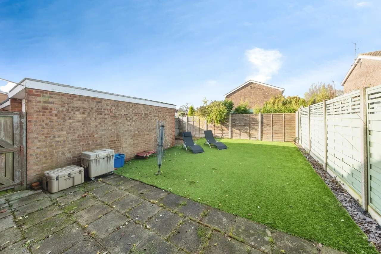 Perth Close, Bletchley, Milton Keynes, Buckinghamshire, MK3, photo 19