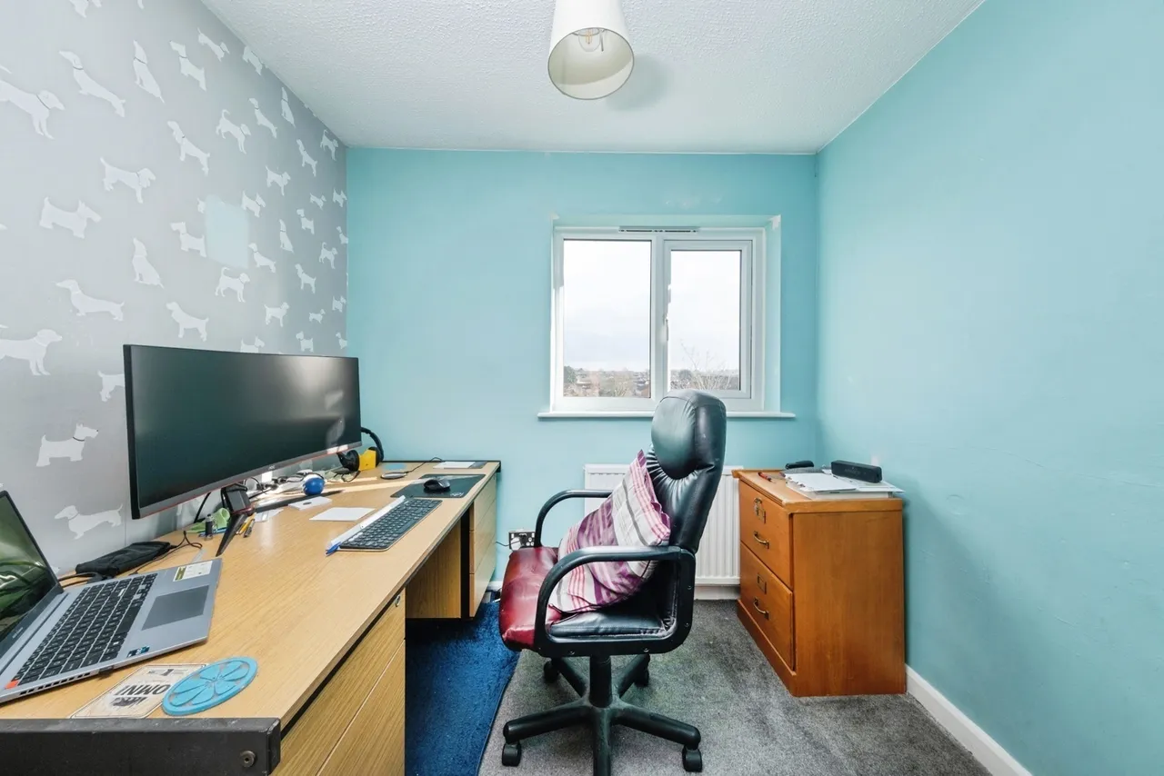 Perth Close, Bletchley, Milton Keynes, Buckinghamshire, MK3, photo 18