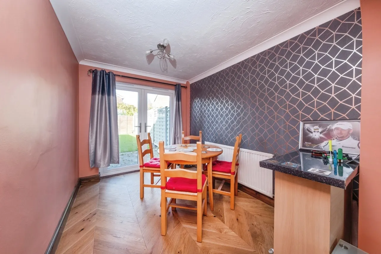 Perth Close, Bletchley, Milton Keynes, Buckinghamshire, MK3, photo 6