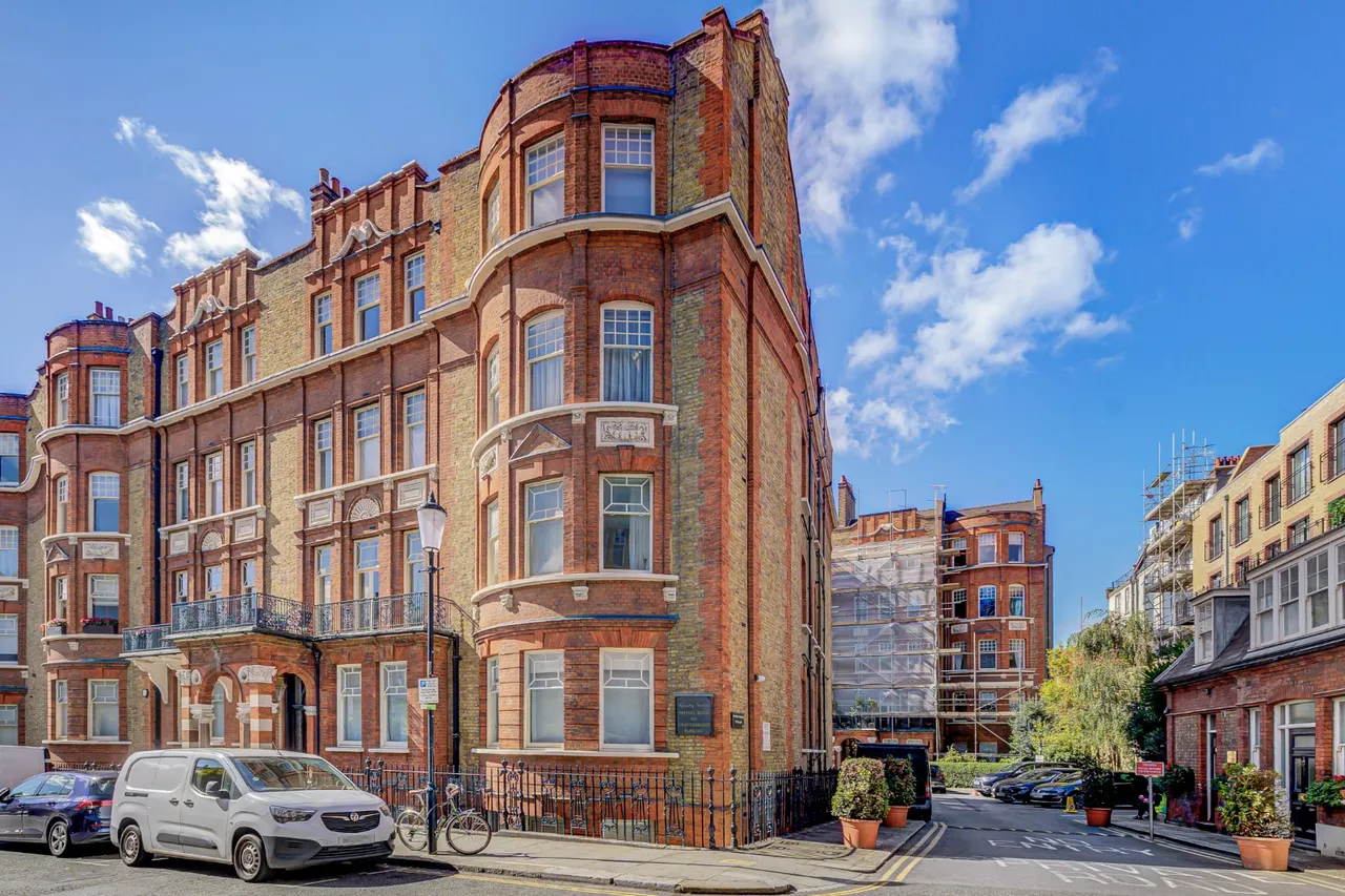 Wynnstay Gardens, Kensington, W8, photo 14