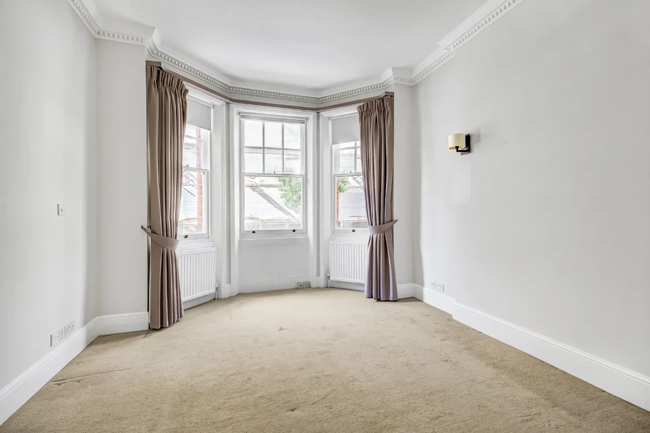 Wynnstay Gardens, Kensington, W8, photo 5