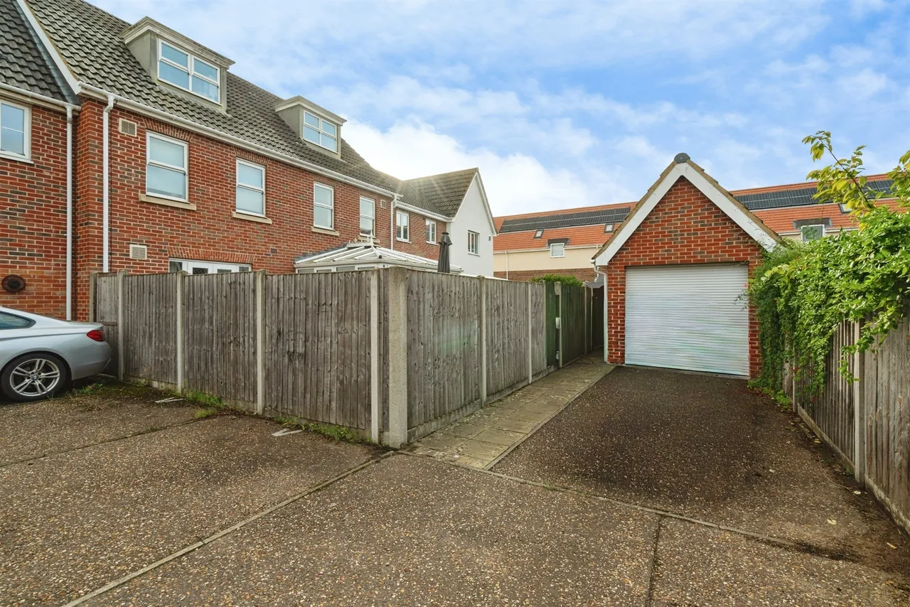 Bullfinch Drive, Harleston, IP20, photo 17