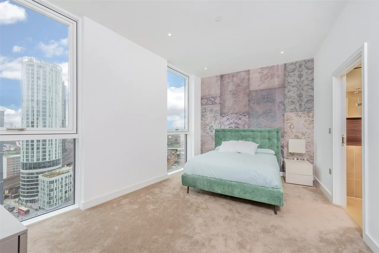 Hebden Place, SW8, photo 12