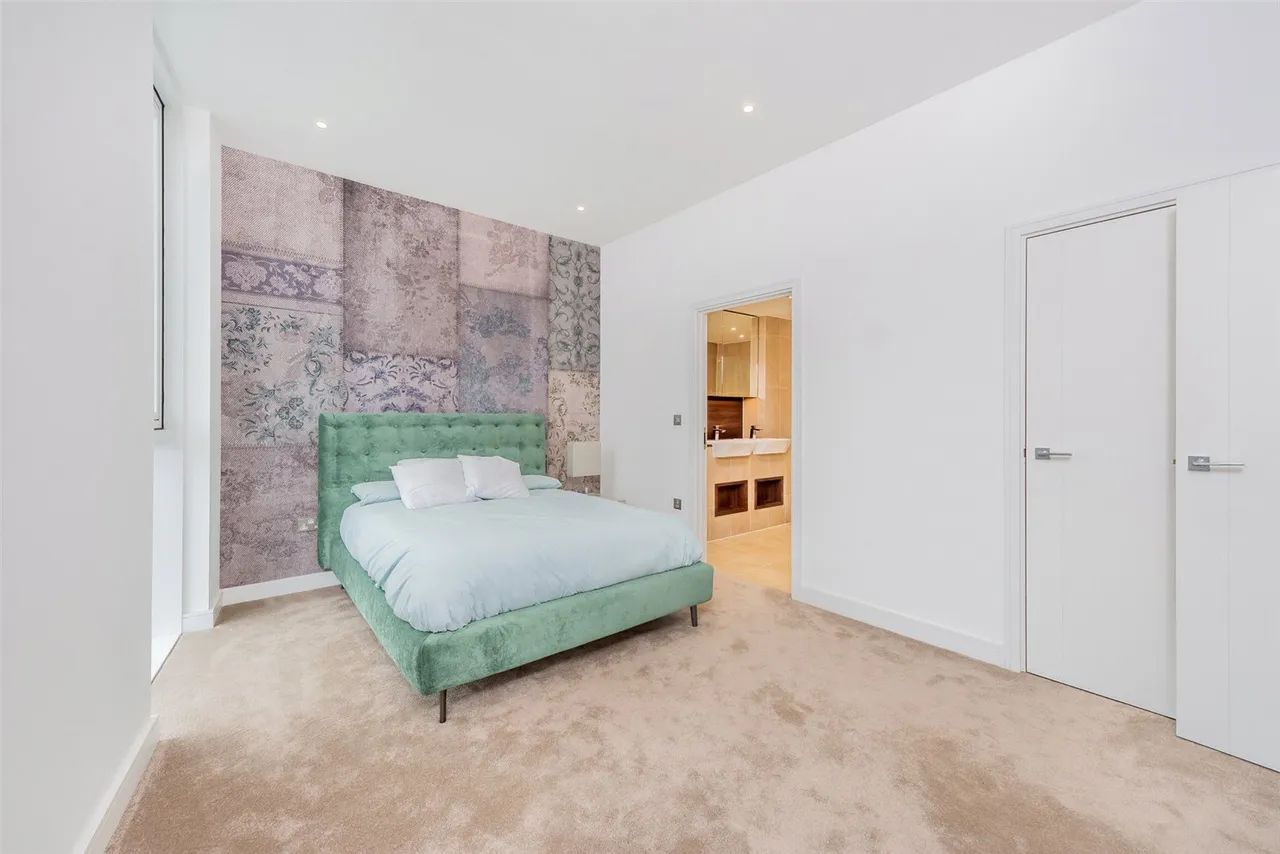 Hebden Place, SW8, photo 13