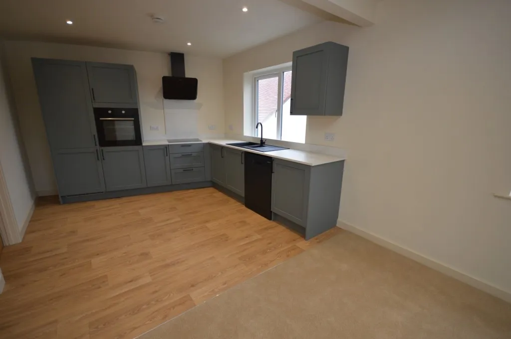 3 bed flat to rent, Keyhaven Road, Milford on Sea, SO41