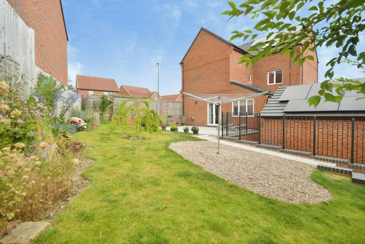 Smythson Street, Chesterfield, S42, photo 17