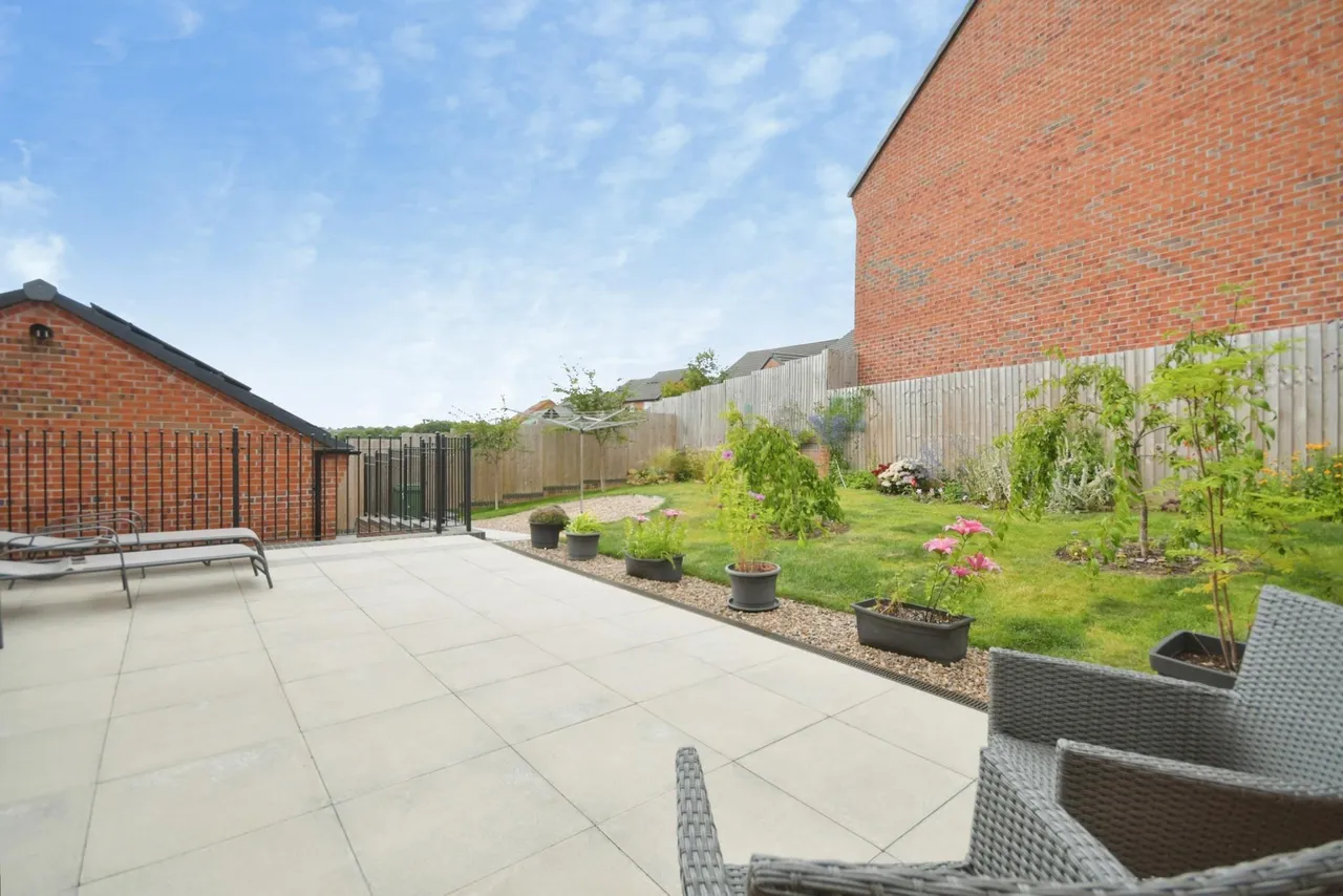 Smythson Street, Chesterfield, S42, photo 19
