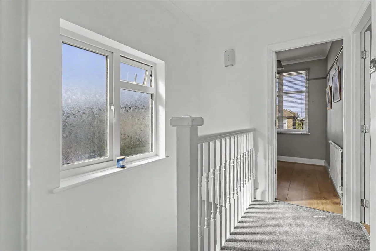 Paternoster Close, Waltham Abbey, photo 8