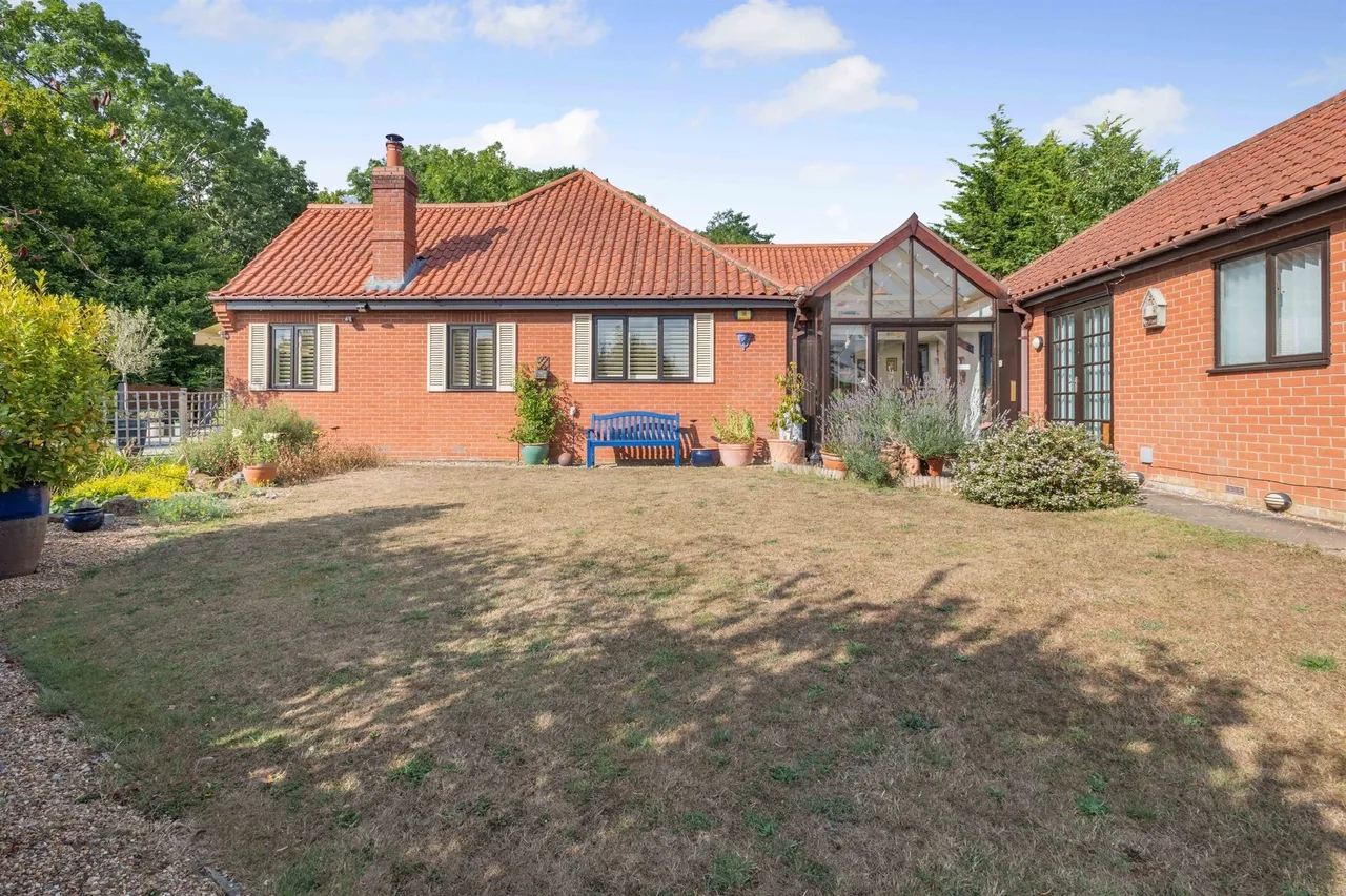 Greenways Close, Flordon, NR15, photo 18