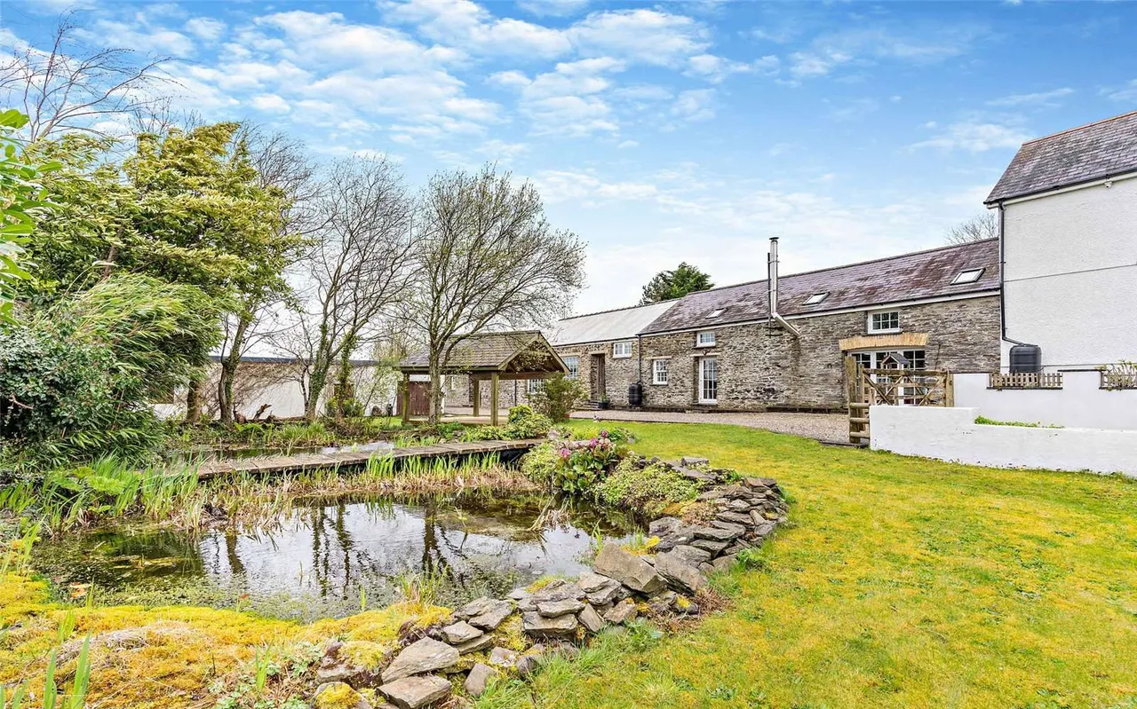 Blaen-Cil-Llech, Newcastle Emlyn, Ceredigion, SA38 9EP, photo 4