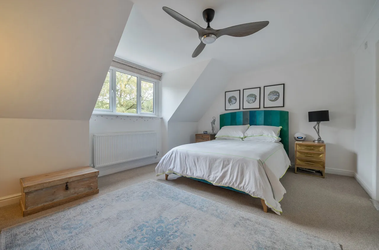 London Road, Camberley, GU15, photo 6