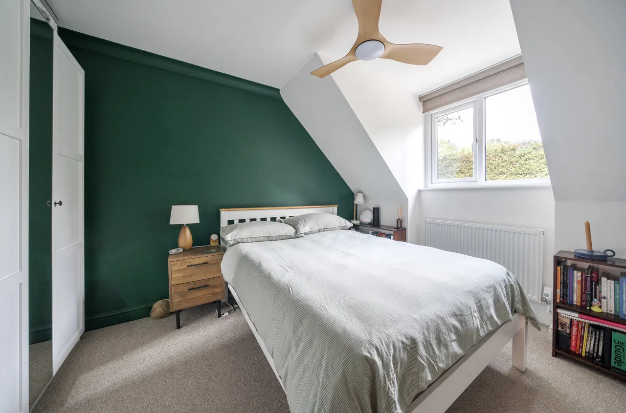 London Road, Camberley, GU15, photo 7