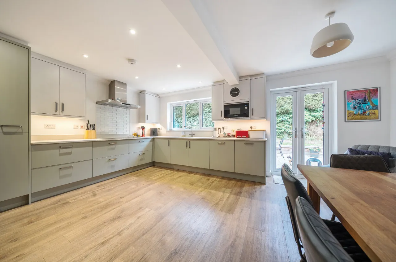 London Road, Camberley, GU15, photo 12