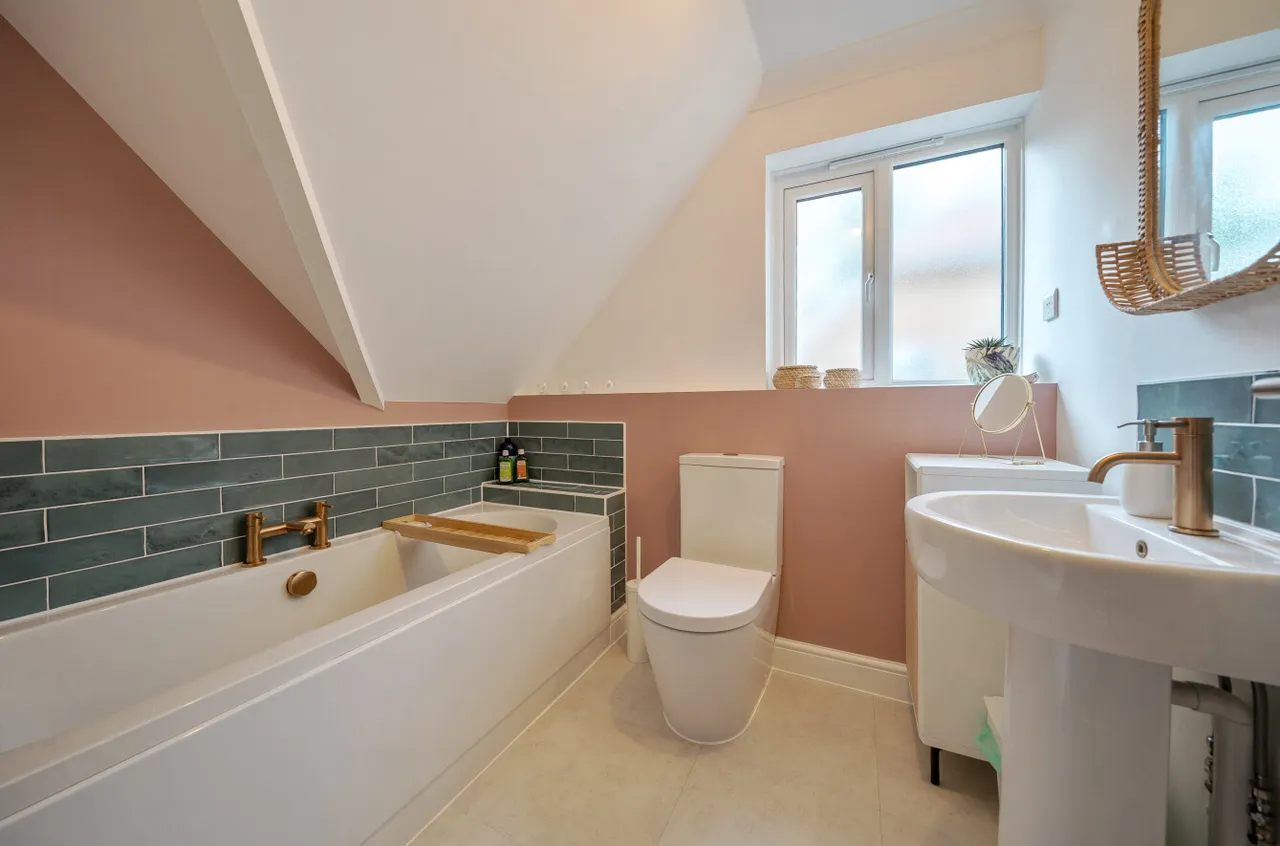 London Road, Camberley, GU15, photo 19
