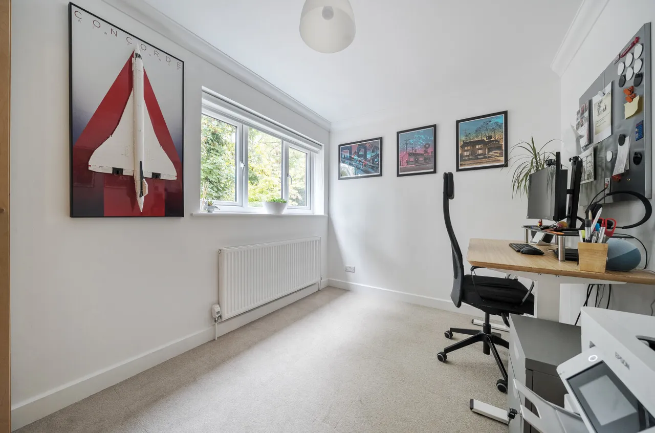 London Road, Camberley, GU15, photo 18