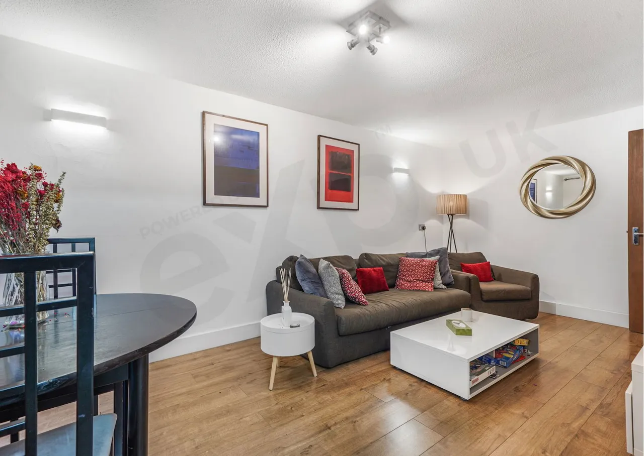 Deanery Close, East Finchley, London N2, photo 10