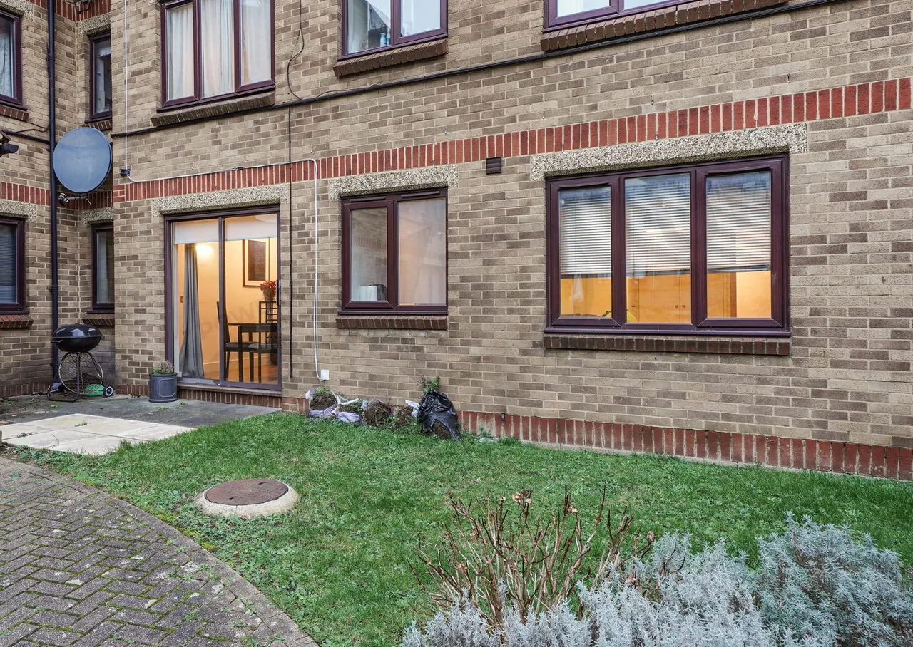 Deanery Close, East Finchley, London N2, photo 6