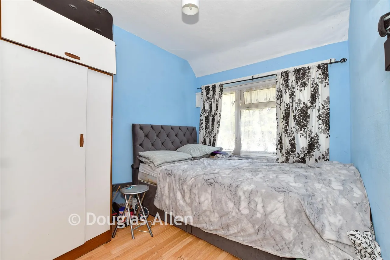 Woodward Road, Dagenham, RM9, photo 4